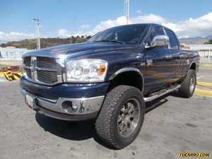 Dodge Ram Pick-Up 2500 Dob. Cab. SLT 4x4 - Automatico