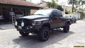 Dodge Ram Pick-Up 2500 Dob. Cab. SLT 4x4 - Automatico