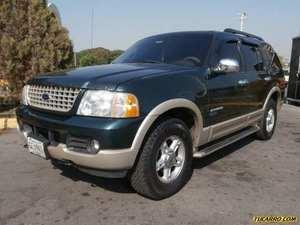 Ford Explorer Eddie Bauer 4x4 - Automatico