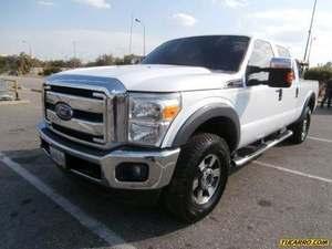 Ford F-250 H.D. Crew Cab. Pick-Up 4x4 - Automatico