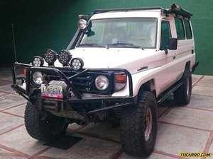 Toyota Macho Chasis Largo (FZJ78) 4x4 - Sincronico