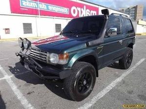 Mitsubishi Montero