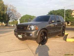 Ford Explorer Everest XLT 4x4 - Automatico