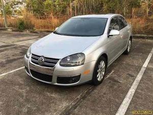 Volkswagen Jetta Exclusive / Highline - Secuencial