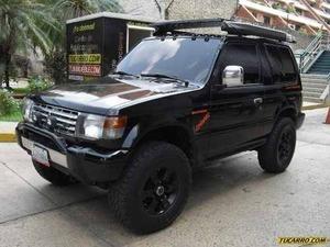 Mitsubishi Montero