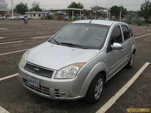 Ford Fiesta Power / Max - Automatico