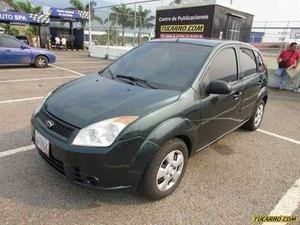 Ford Fiesta Power / Max - Automatico