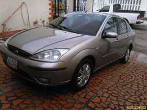 Ford Focus Ghia - Automatico