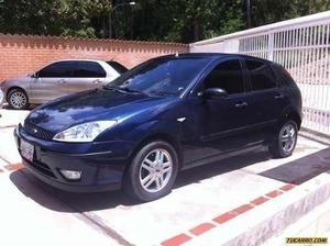 Ford Focus CLX HB - Sincronico