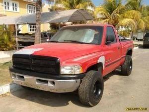 Dodge Ram Pick-Up 2500 Cab. Senc. SLT - Automatico