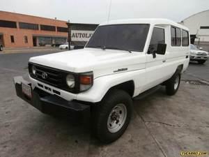 Toyota Macho Chasis Largo 4x4 - Sincronico