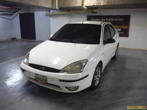 Ford Focus CLX - Automatico