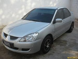 Mitsubishi Lancer 1.6 GLXi - Sincronico