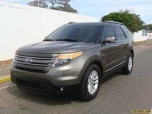 Ford Explorer Limited 4x4 - Automatico